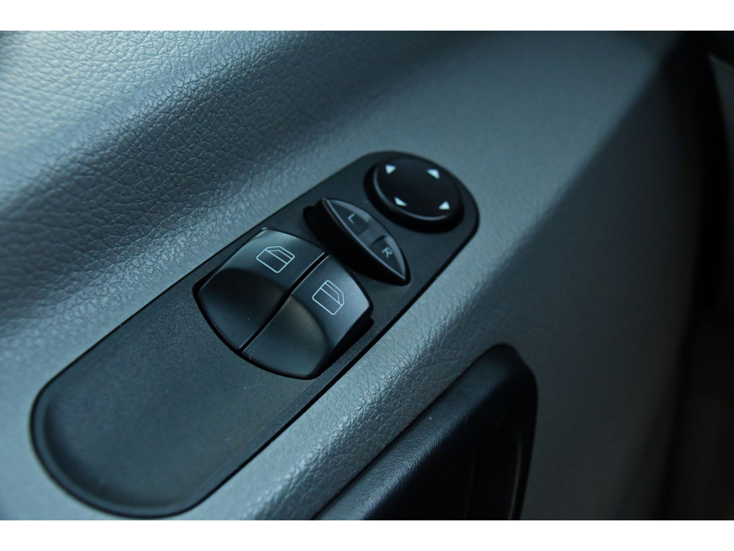 Mercedes-Benz Sprinter 316 2.2 CDI 366 Black Edition Camera, Cruise, Stoelverwarming, 164pk, Automaat, Multimedia, Trekhaak, Uniek!