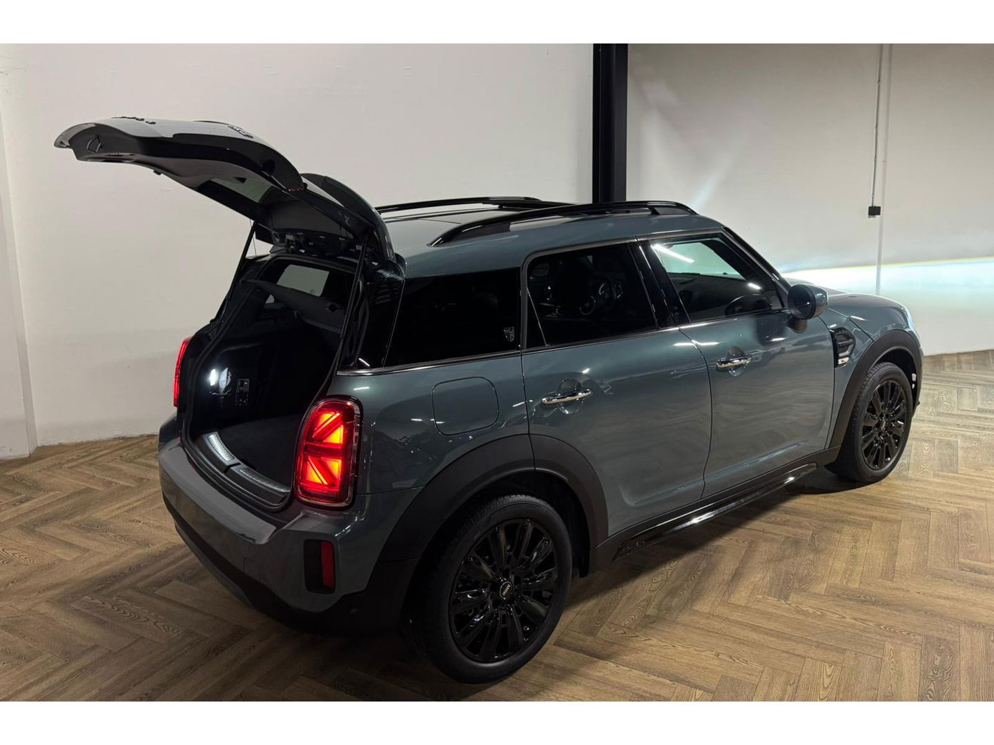 MINI Countryman 1.5 Cooper MINI Yours PANO HUD KEYLESS