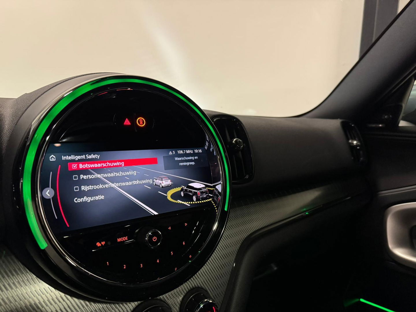 MINI Countryman 1.5 Cooper MINI Yours PANO HUD KEYLESS