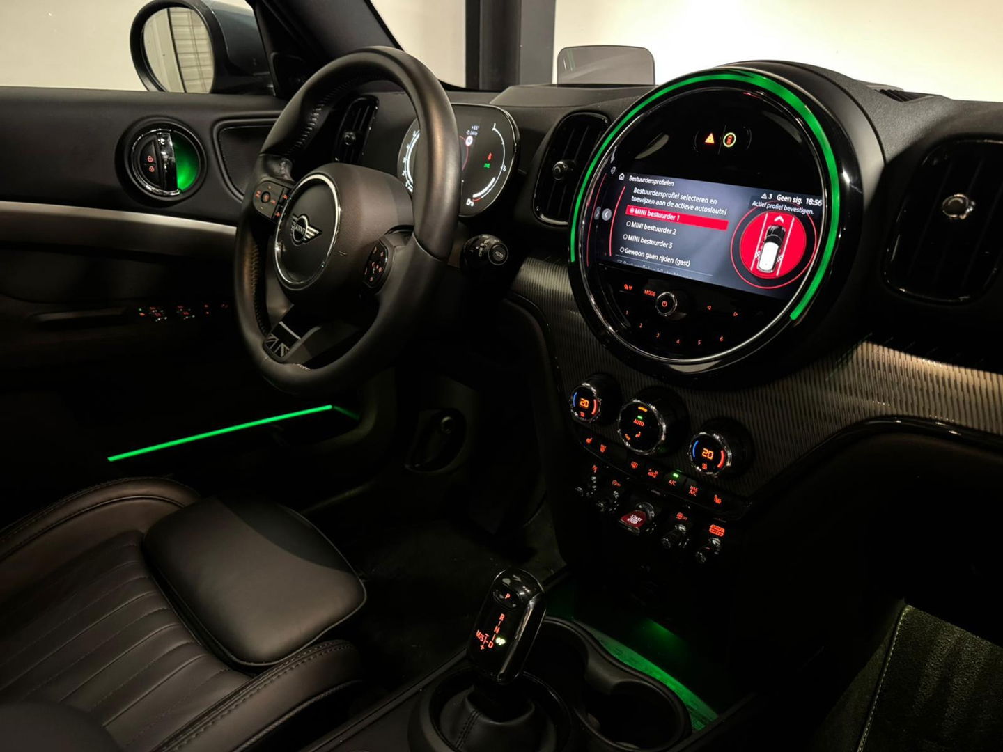 MINI Countryman 1.5 Cooper MINI Yours PANO HUD KEYLESS