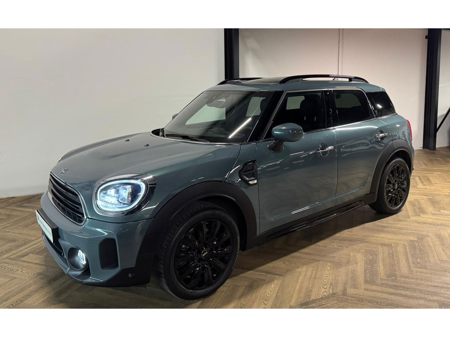 MINI Countryman 1.5 Cooper MINI Yours PANO HUD KEYLESS