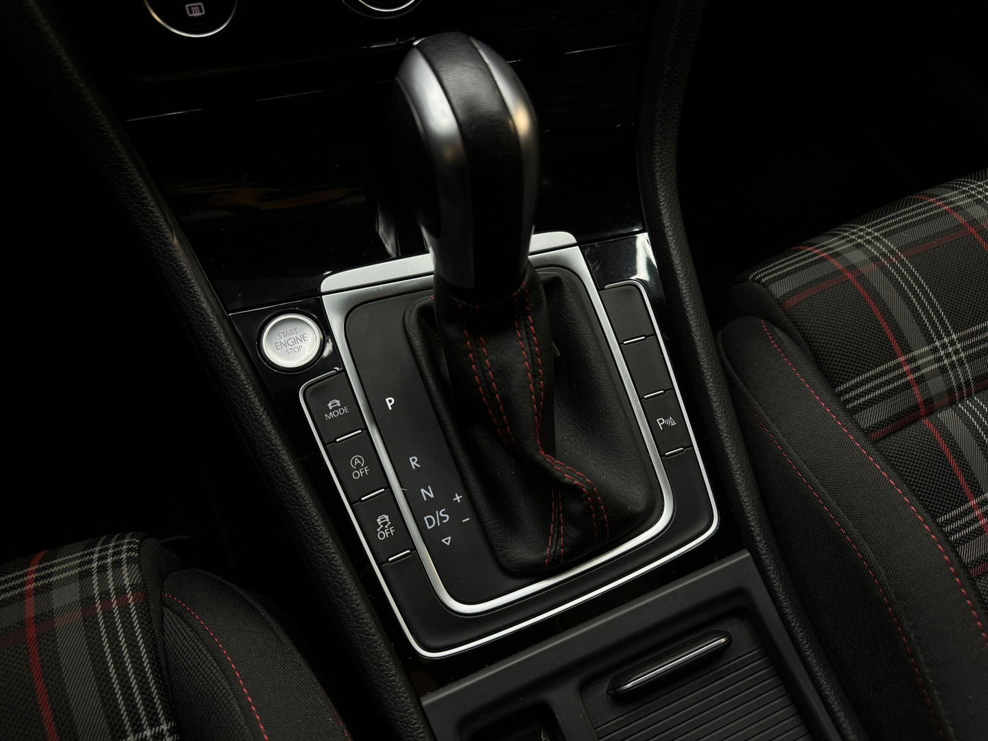 Volkswagen Golf 2.0 TSI GTI Performance Pano|Keyless|DCC|Cam