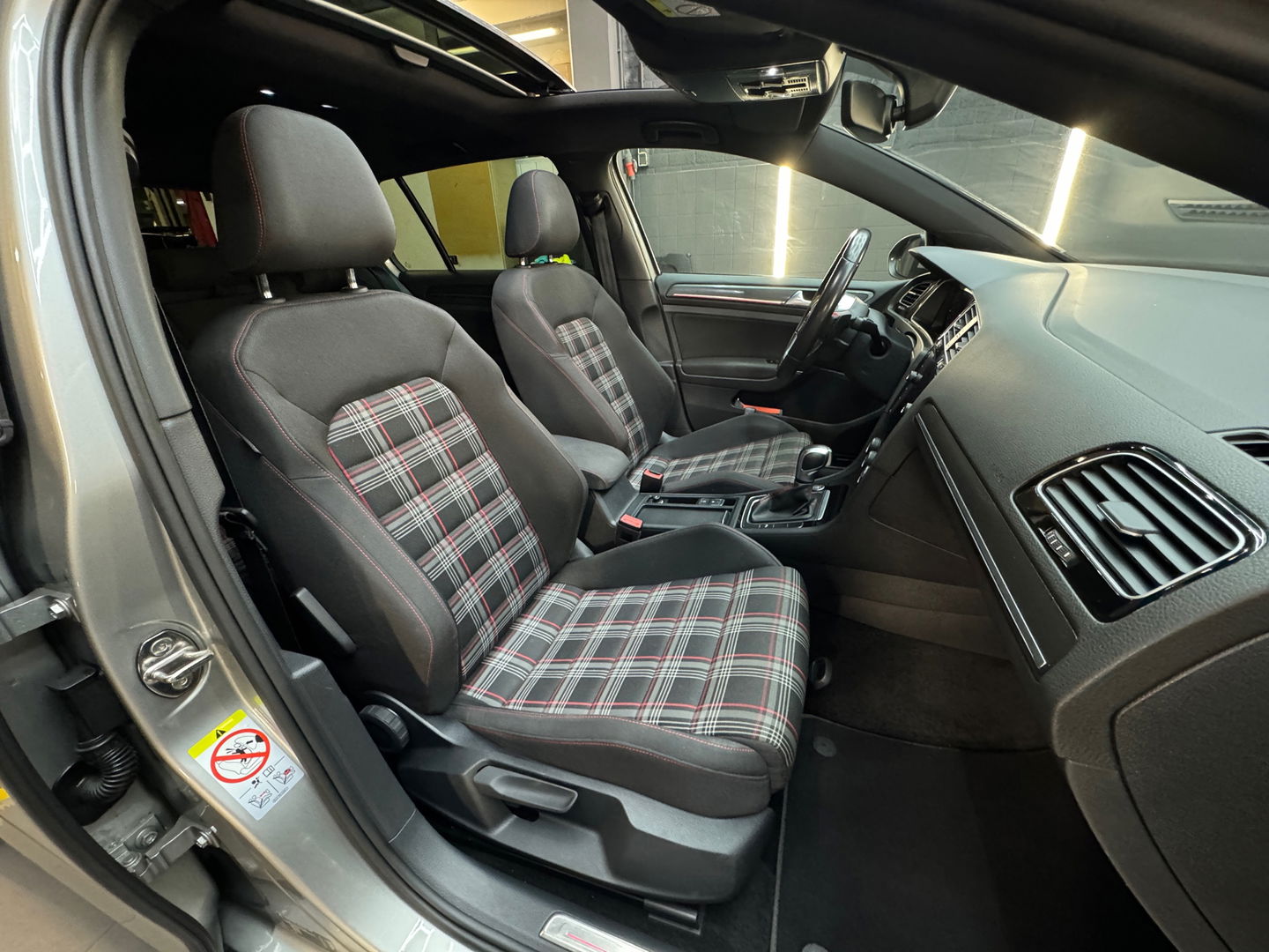 Volkswagen Golf 2.0 TSI GTI Performance Pano|Keyless|DCC|Cam