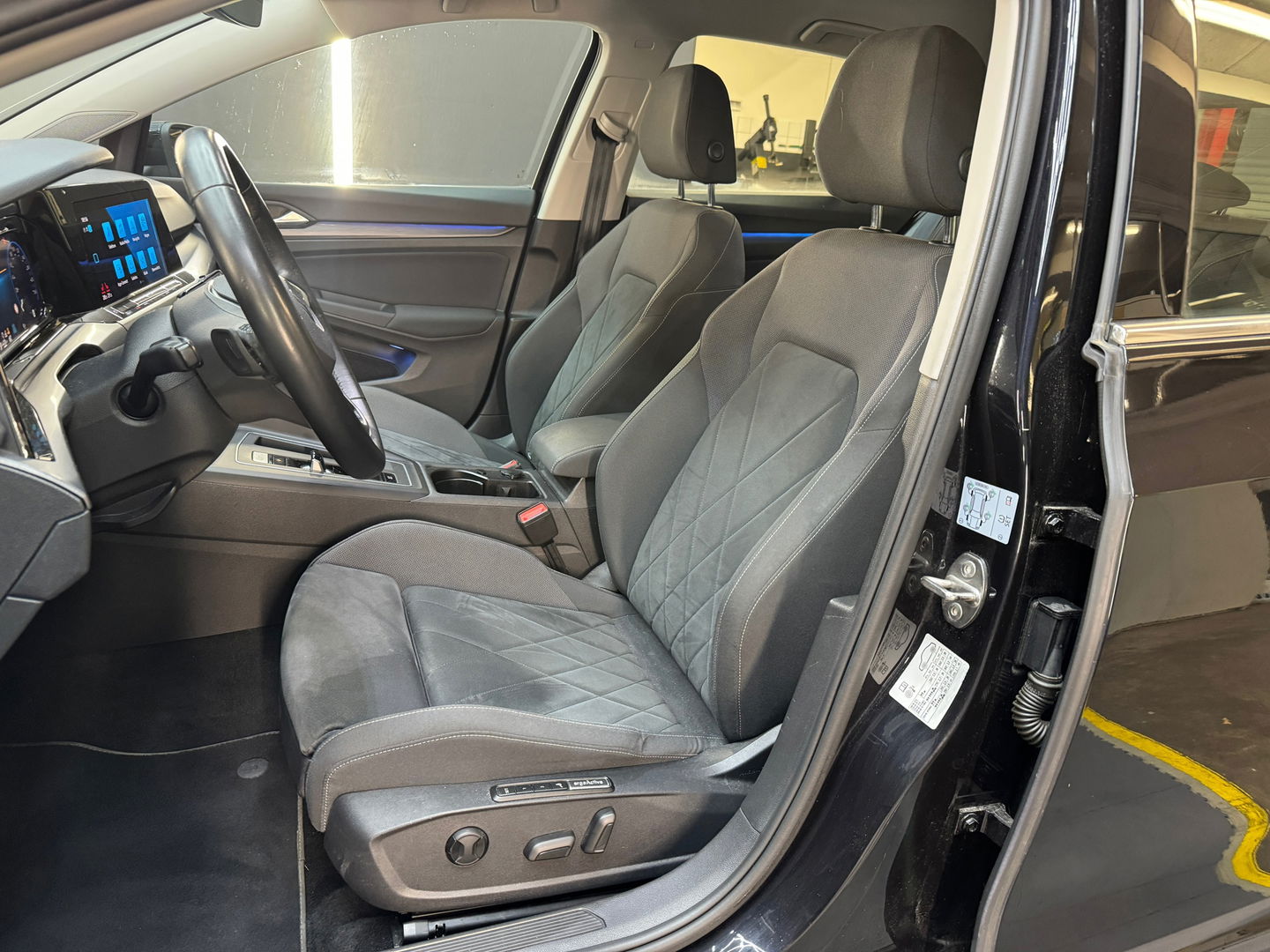 Volkswagen Golf 1.4 eHybrid Style IQ|Memory|Massage|Sfeer