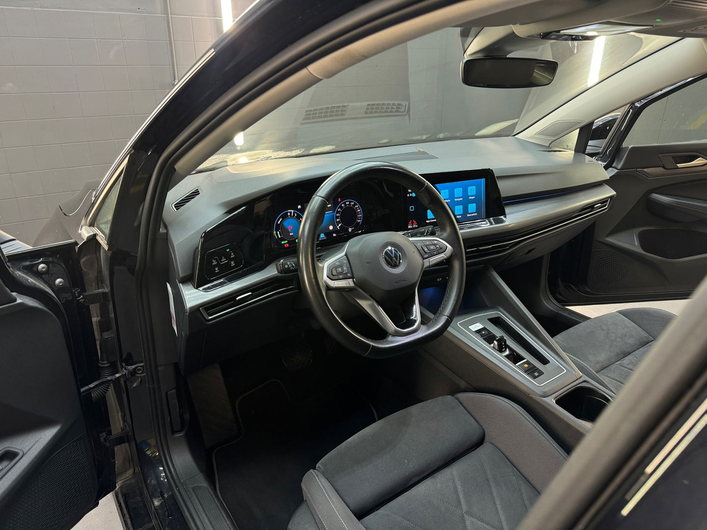 Volkswagen Golf 1.4 eHybrid Style IQ|Memory|Massage|Sfeer