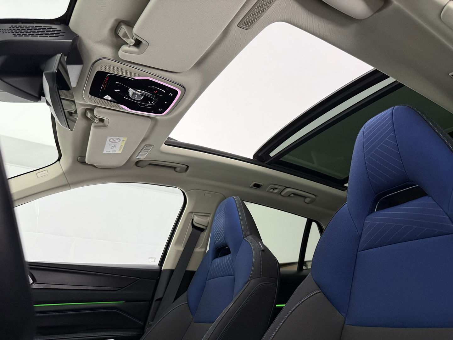 Lynk Co 01 1.5 Black Edition | SOH 94% | Pano | Trekh. | Memory | 360° | Sfeer | Virtual | Carplay | Adap. Cruise