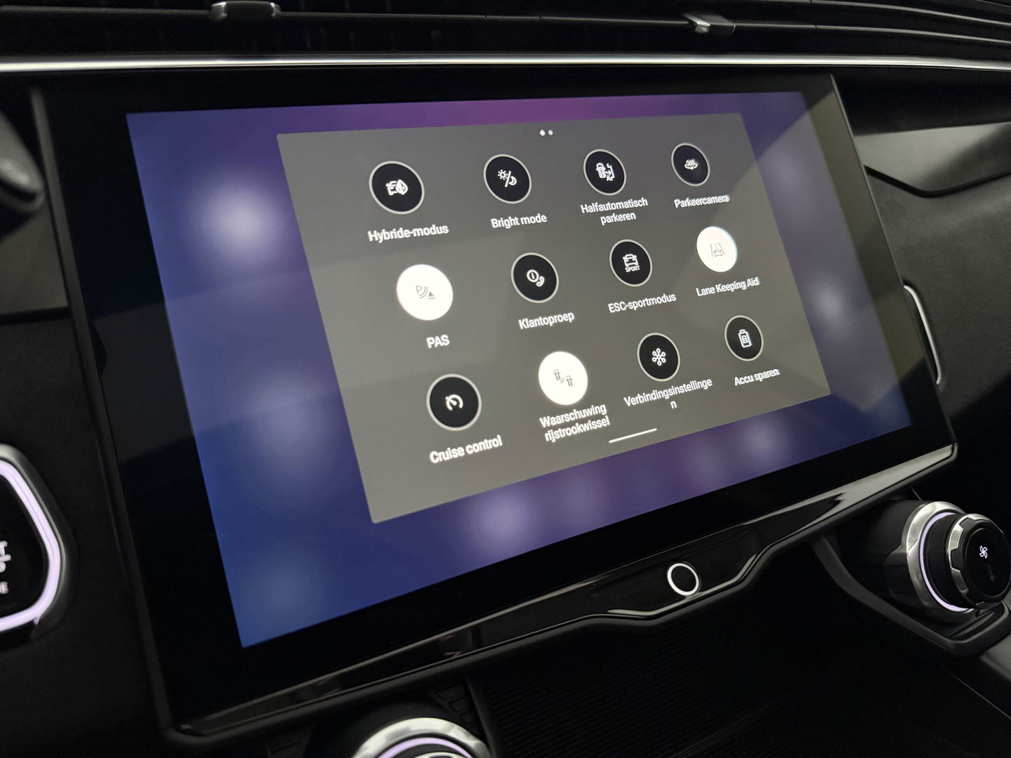 Lynk Co 01 1.5 Black Edition | SOH 94% | Pano | Trekh. | Memory | 360° | Sfeer | Virtual | Carplay | Adap. Cruise
