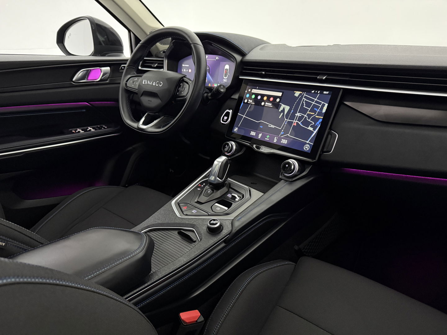 Lynk Co 01 1.5 Black Edition | SOH 94% | Pano | Trekh. | Memory | 360° | Sfeer | Virtual | Carplay | Adap. Cruise