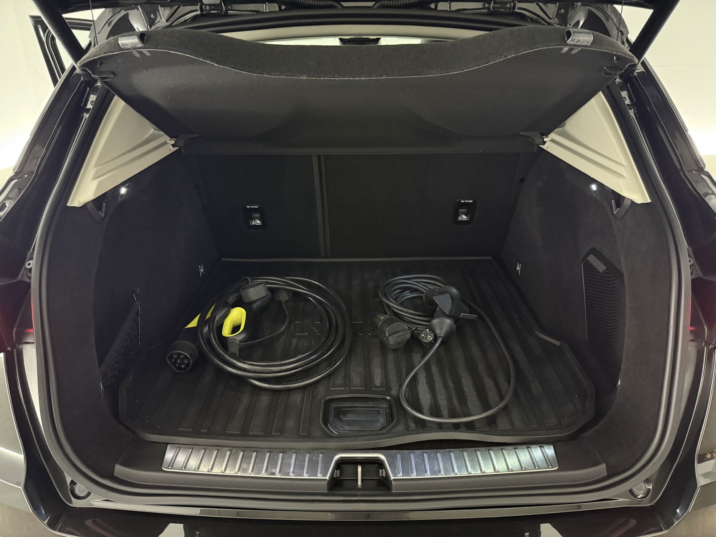 Lynk Co 01 1.5 Black Edition | SOH 94% | Pano | Trekh. | Memory | 360° | Sfeer | Virtual | Carplay | Adap. Cruise