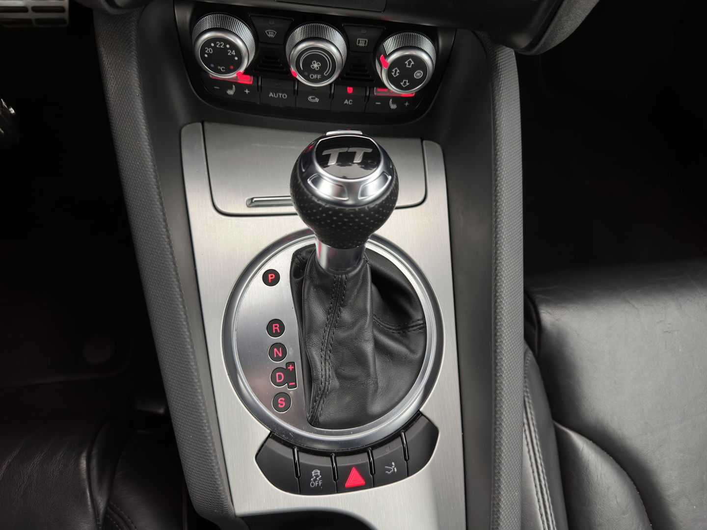 Audi TT 2.0 TDI S-Line Quattro Aut.* LUXURY-LEATHER | XENON | NAVI-FULLMAP | HEATED-SPORTSEATS | CRUISE | PDC | 18"ALU*