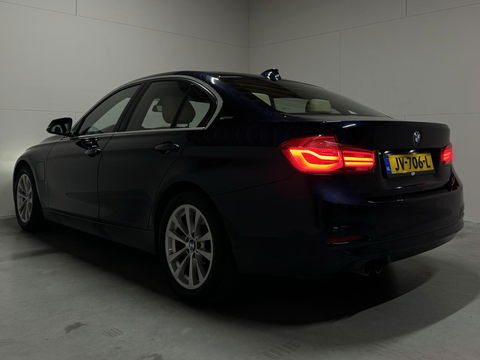 BMW 3 Serie 330e M-Sport Leer Navi Cruise PDC NAP