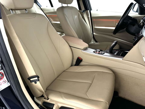 BMW 3 Serie 330e M-Sport Leer Navi Cruise PDC NAP