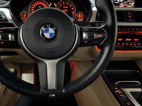 BMW 3 Serie 330e M-Sport Leer Navi Cruise PDC NAP