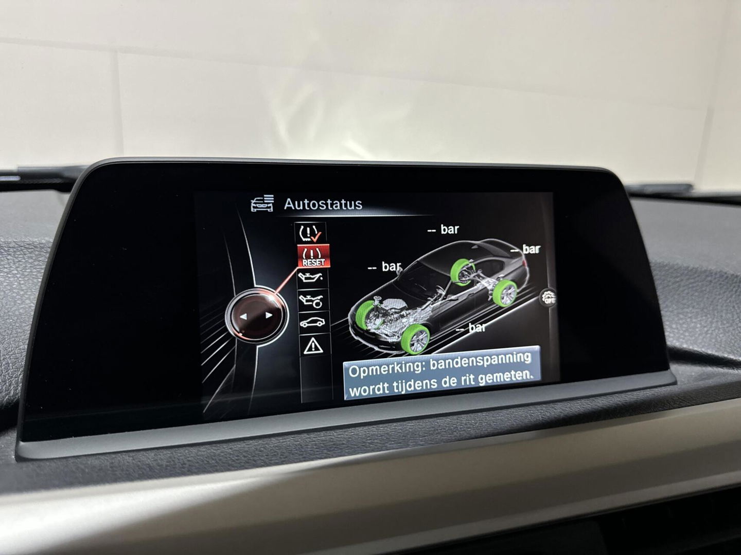 BMW 3 Serie 330e M-Sport Leer Navi Cruise PDC NAP