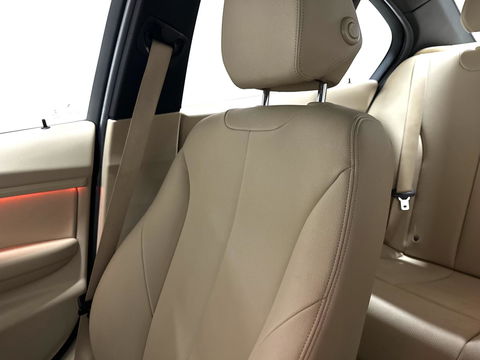 BMW 3 Serie 330e M-Sport Leer Navi Cruise PDC NAP