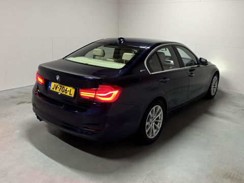 BMW 3 Serie 330e M-Sport Leer Navi Cruise PDC NAP