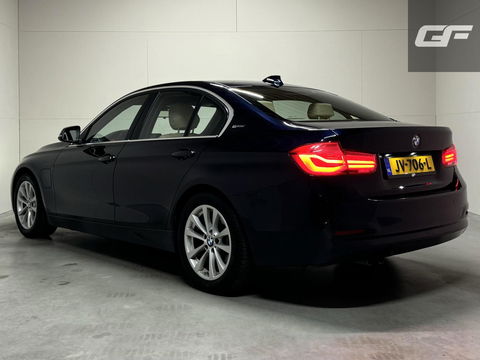 BMW 3 Serie 330e M-Sport Leer Navi Cruise PDC NAP