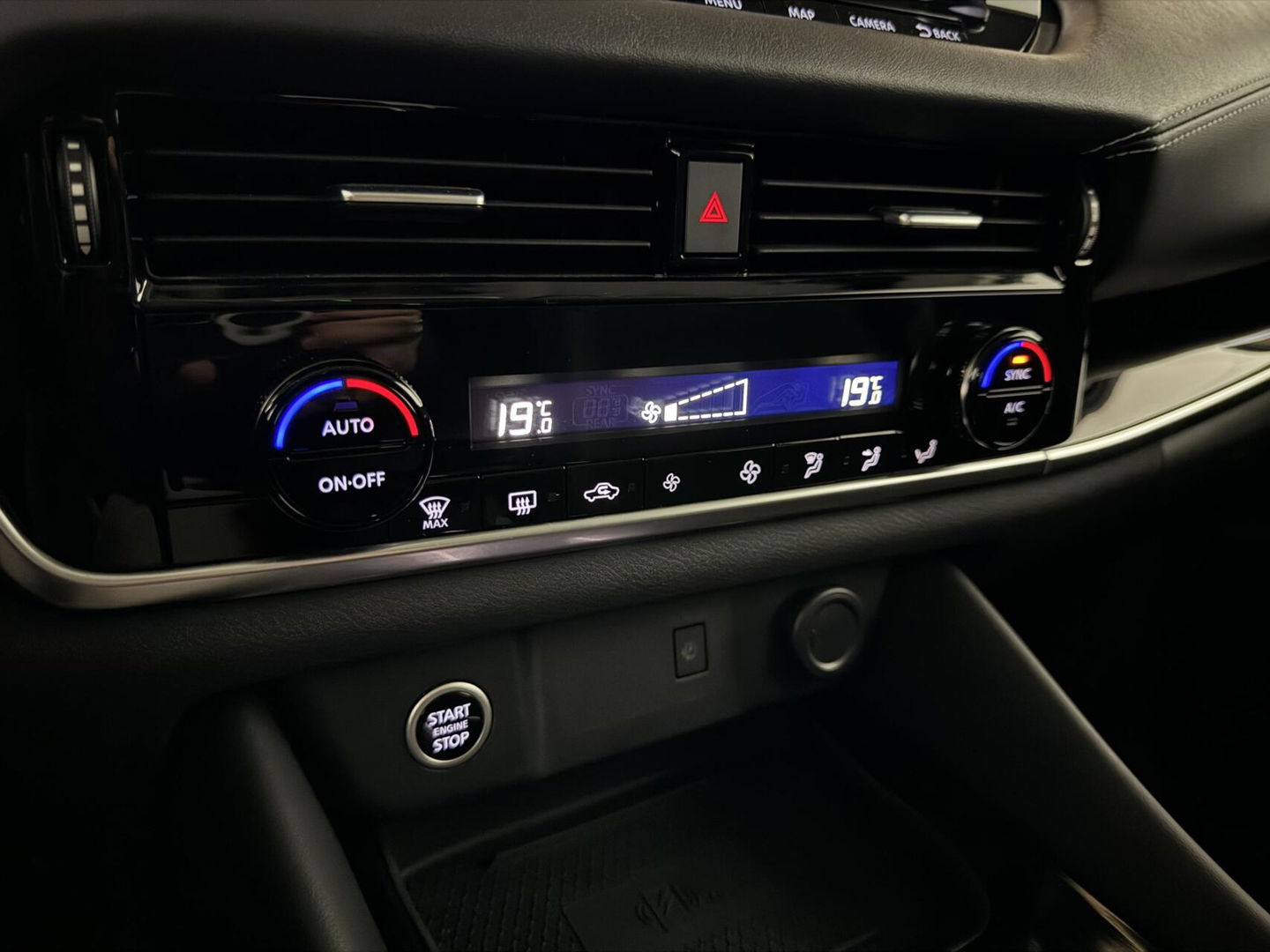 Nissan QASHQAI 1.3 MHEV Xtronic Pano 360° HUD Carplay ACC NAP