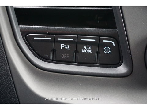 Ford Transit Custom 300L 130 PK Trend BPM VRIJ!! Airco, Cruise, PDC, Navi!! NR. 323