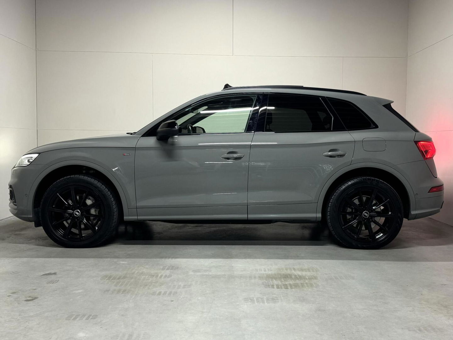 Audi Q5 50 TFSI e Quattro Black Edition S-Line Pano B&O 360° Sfeer ACC