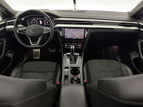 Volkswagen Arteon Shooting Brake 1.4 TSI eHybrid 293PK R-Line | Pano | Sfeer | HuD | Virtual | Trekh. | Massage | Carplay | Camera