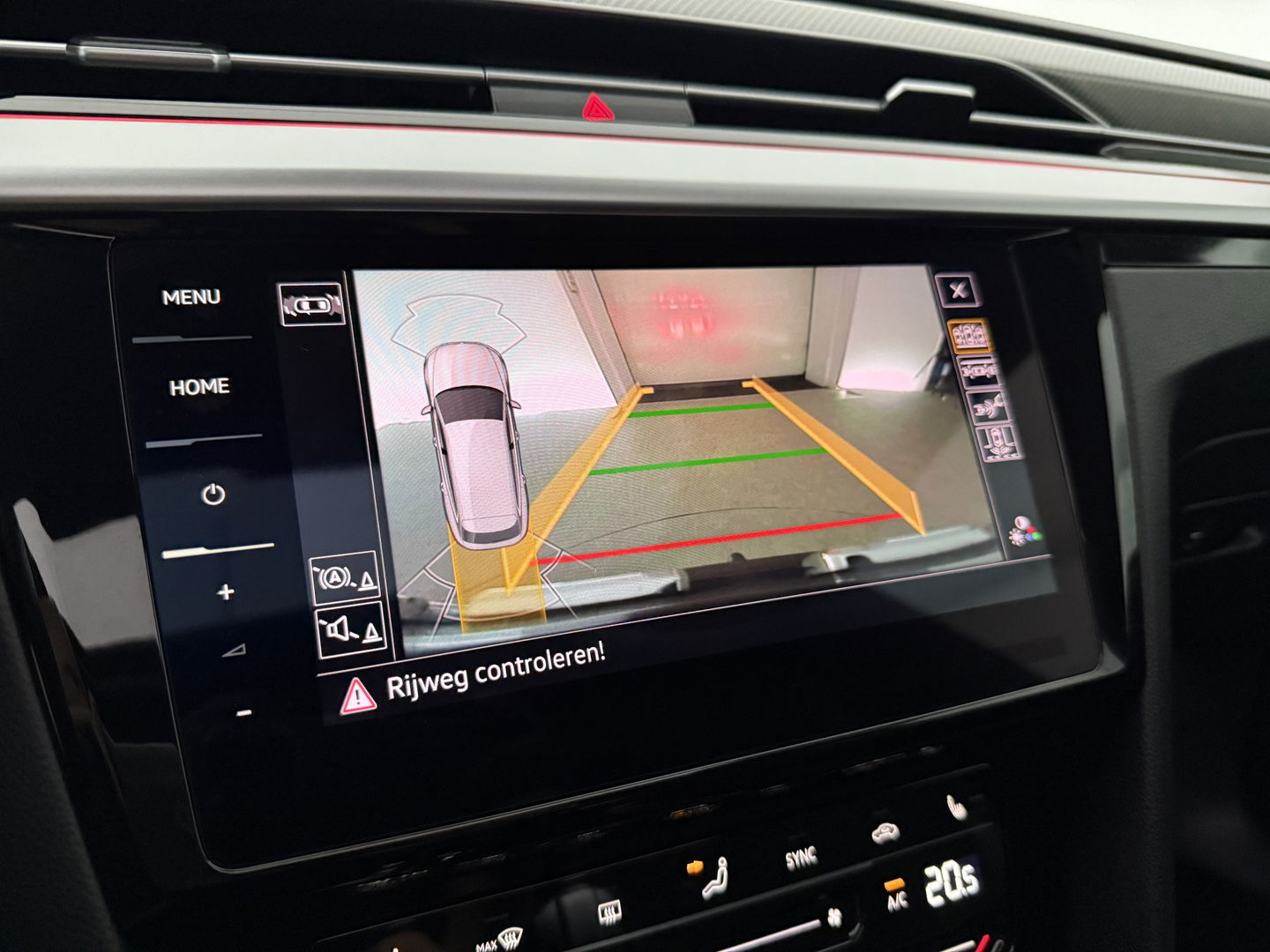 Volkswagen Arteon Shooting Brake 1.4 TSI eHybrid 293PK R-Line | Pano | Sfeer | HuD | Virtual | Trekh. | Massage | Carplay | Camera