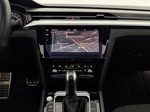 Volkswagen Arteon Shooting Brake 1.4 TSI eHybrid 293PK R-Line | Pano | Sfeer | HuD | Virtual | Trekh. | Massage | Carplay | Camera