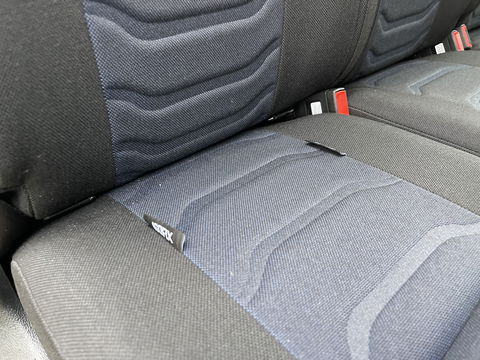 Iveco Daily 35S14V 2.3 410 L4H2 automaat / dubbel cabine 7 persoons / vaste prijs rijklaar € 29.950 ex btw / lease €/ cruise en climate control / trekhaak 3500 kg / euro 6 / bpm vrij