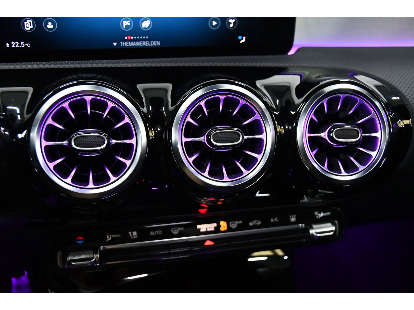 Mercedes-Benz CLA-Klasse 250 e AMG Line Line Pano Sfeer Cam Keyless