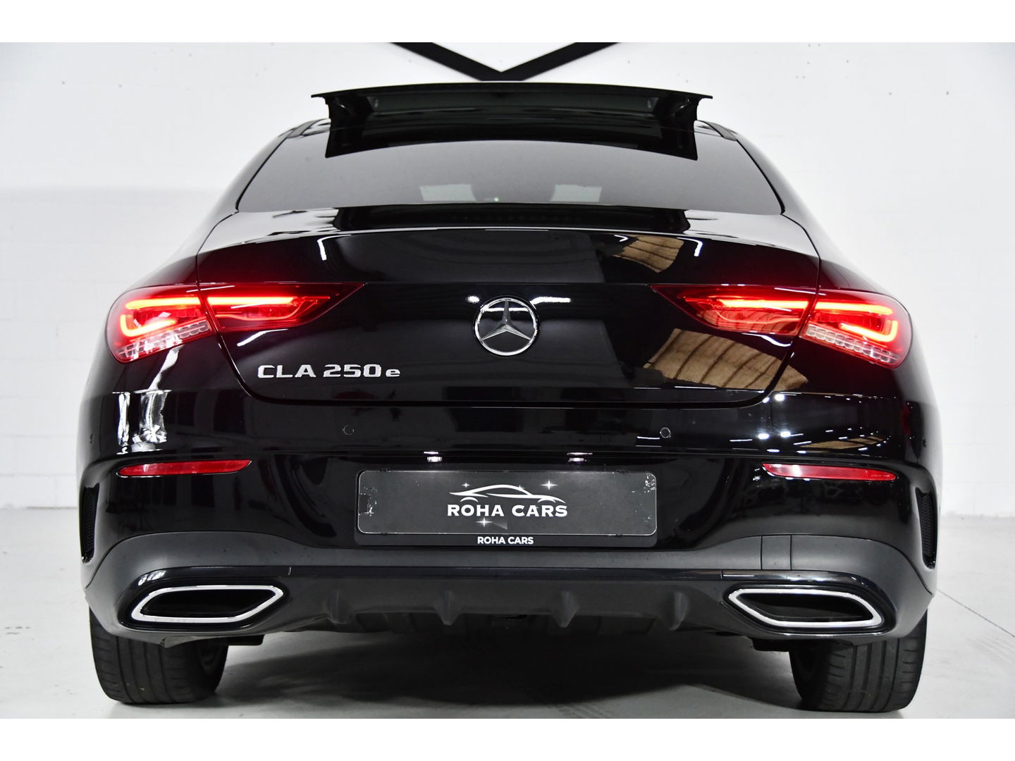 Mercedes-Benz CLA-Klasse 250 e AMG Line Line Pano Sfeer Cam Keyless