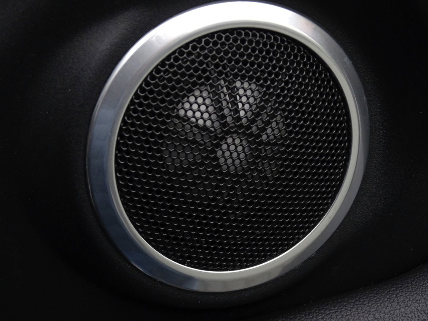 Land Rover Range Rover Sport 3.0 SDV6 306PK / R-Dynamic / facelift / Meridian / LED