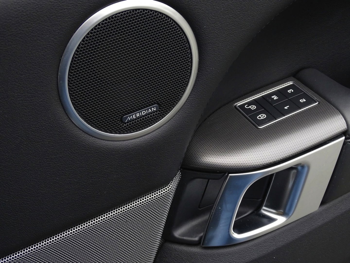 Land Rover Range Rover Sport 3.0 SDV6 306PK / R-Dynamic / facelift / Meridian / LED