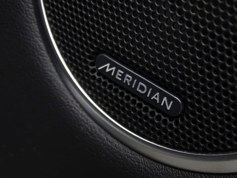 Land Rover Range Rover Sport 3.0 SDV6 306PK / R-Dynamic / facelift / Meridian / LED