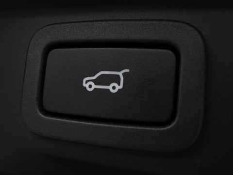 Land Rover Range Rover Sport 3.0 SDV6 306PK / R-Dynamic / facelift / Meridian / LED