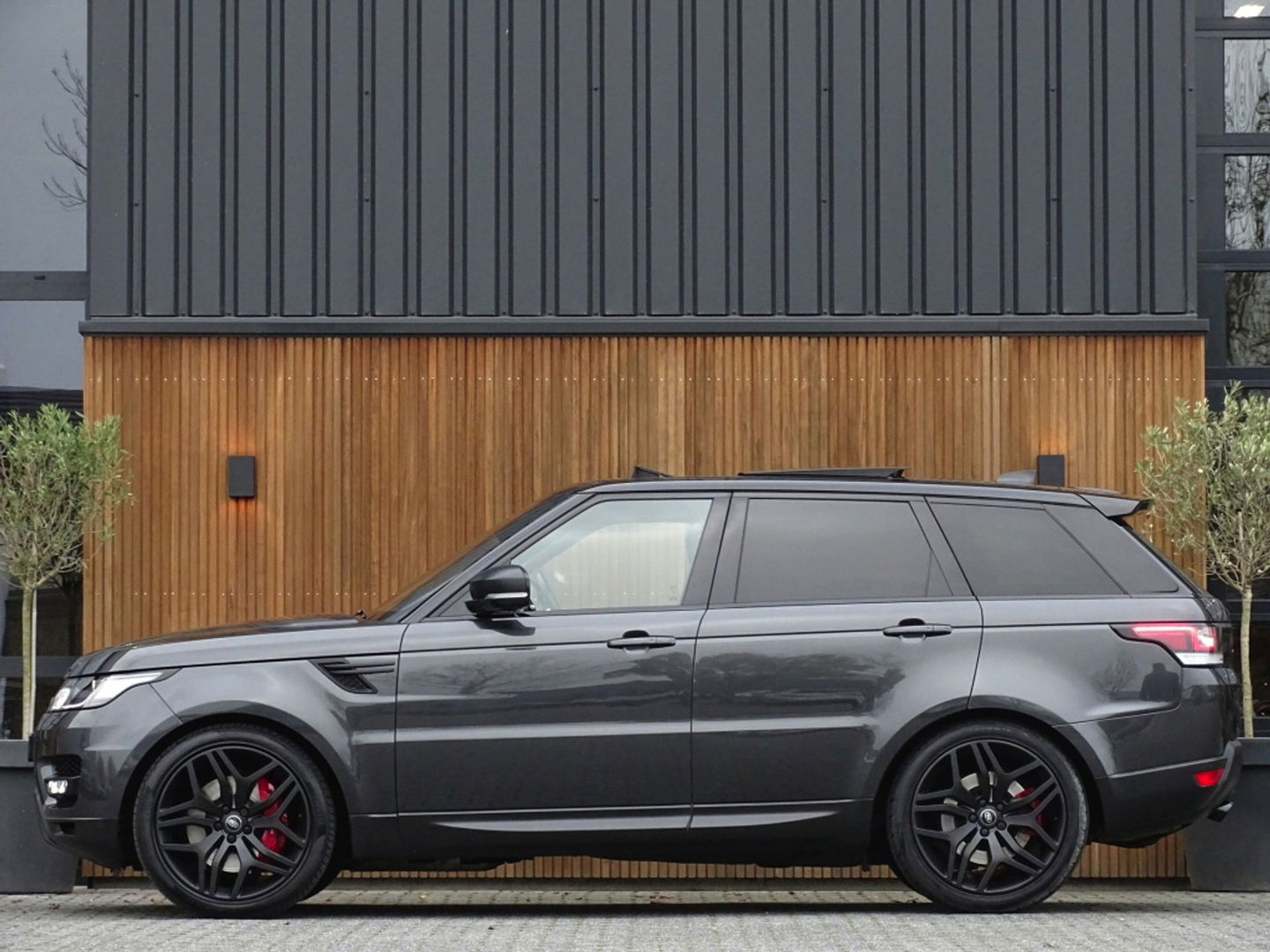 Land Rover Range Rover Sport 3.0 SDV6 306PK / R-Dynamic / facelift / Meridian / LED