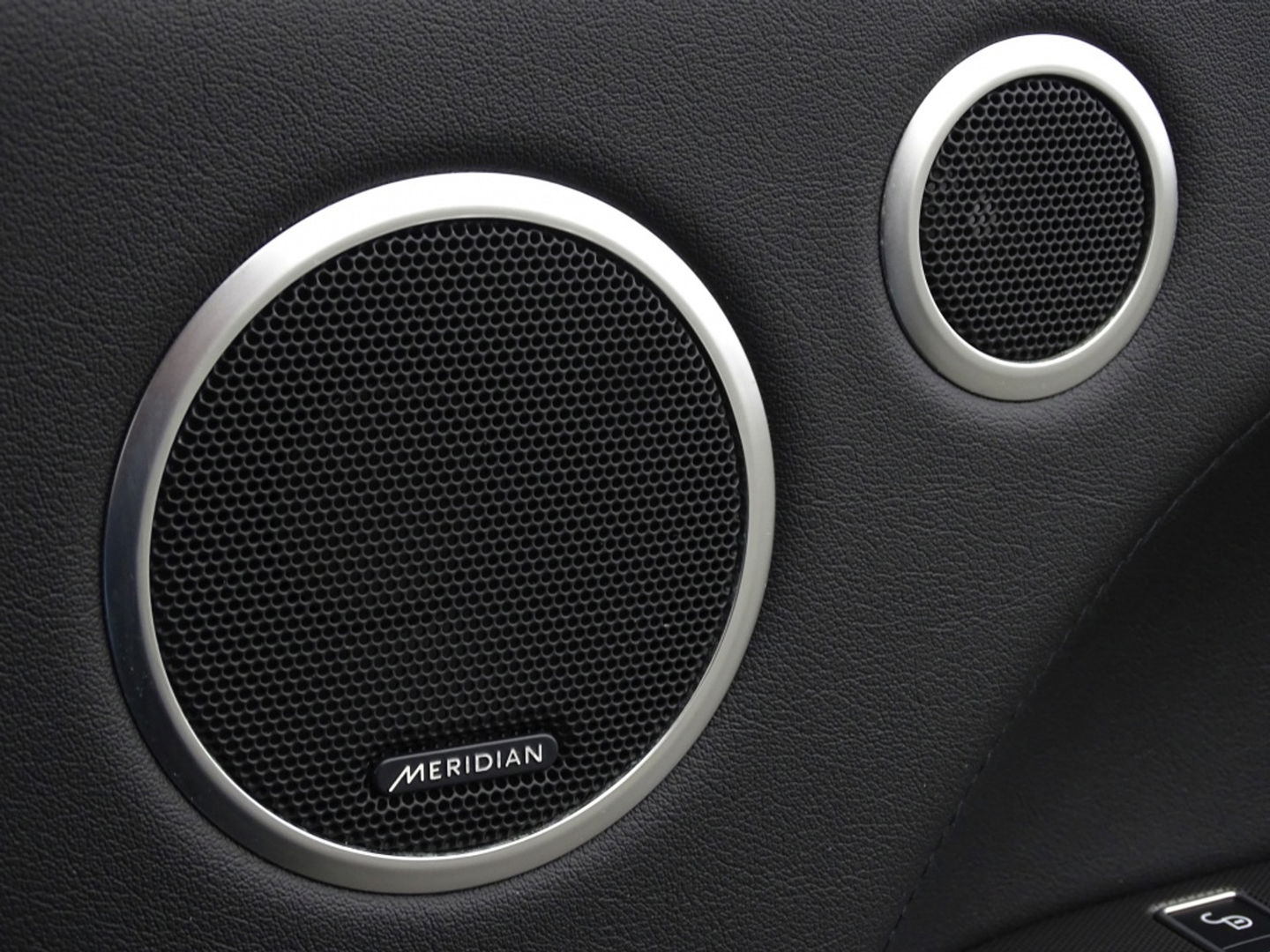 Land Rover Range Rover Sport 3.0 SDV6 306PK / R-Dynamic / facelift / Meridian / LED