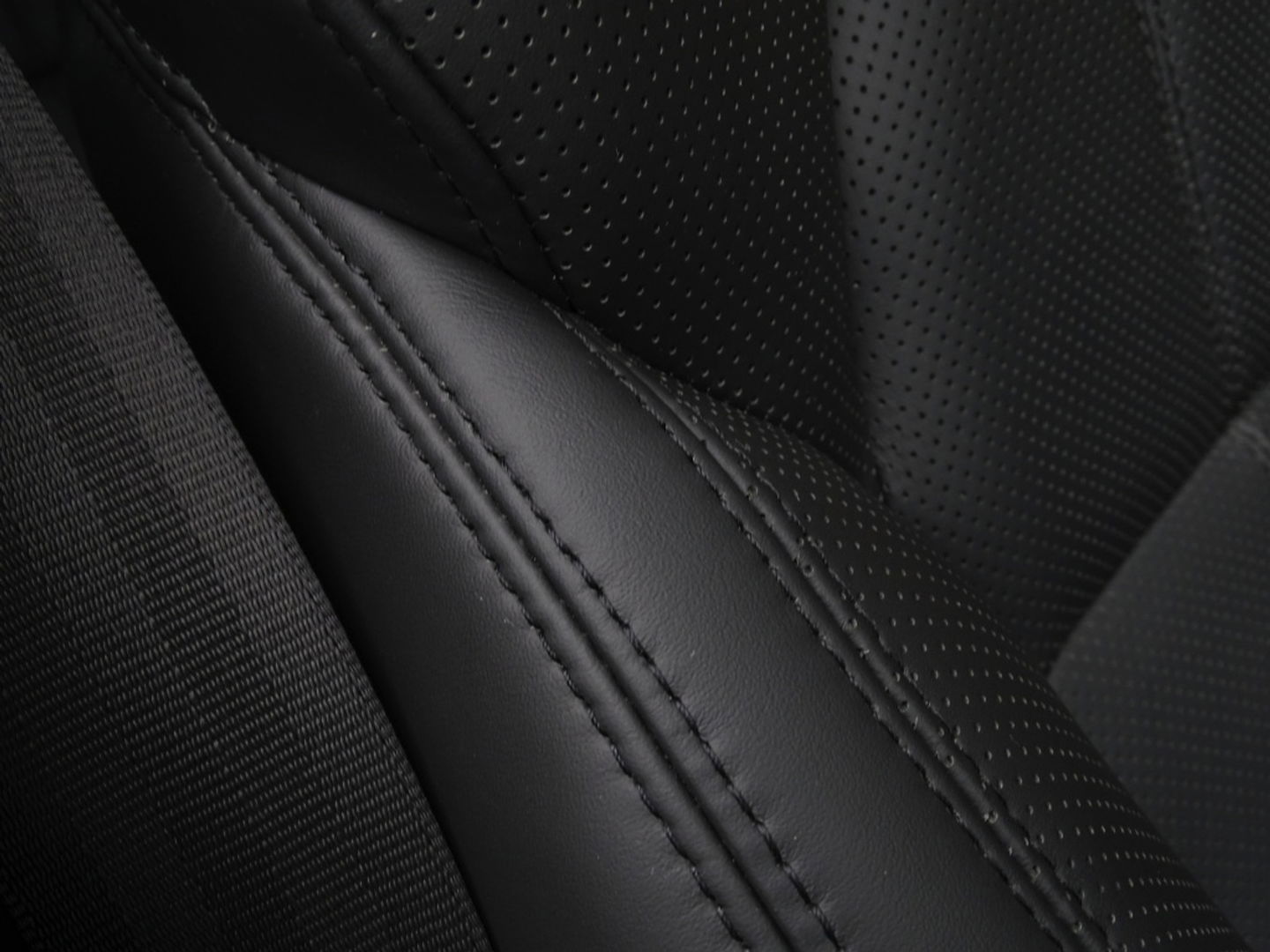 Land Rover Range Rover Sport 3.0 SDV6 306PK / R-Dynamic / facelift / Meridian / LED