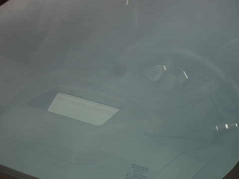 Land Rover Range Rover Sport 3.0 SDV6 306PK / R-Dynamic / facelift / Meridian / LED