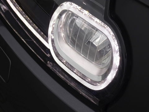 Land Rover Range Rover Sport 3.0 SDV6 306PK / R-Dynamic / facelift / Meridian / LED