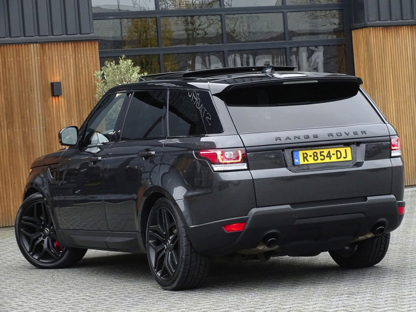 Land Rover Range Rover Sport 3.0 SDV6 306PK / R-Dynamic / facelift / Meridian / LED