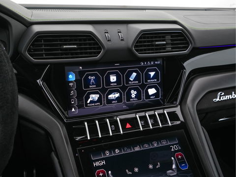 Lamborghini Urus 4.0 V8 Pearl Capsule (INCL.BTW) *CERAMIC-BRAKES | PANO | HEAD-UP | SOFT-CLOSE | LEATHER-ALCANTARA | FULL-LED | NIGHT-VISION | BANG&OLUFSEN | MEMORY-PACK | HEATED-SPORTSEATS | TOP-VIEW | ADAPTIVE-CRUISE | BLIND-SP