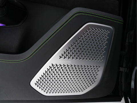 Lamborghini Urus 4.0 V8 Pearl Capsule (INCL.BTW) *CERAMIC-BRAKES | PANO | HEAD-UP | SOFT-CLOSE | LEATHER-ALCANTARA | FULL-LED | NIGHT-VISION | BANG&OLUFSEN | MEMORY-PACK | HEATED-SPORTSEATS | TOP-VIEW | ADAPTIVE-CRUISE | BLIND-SP