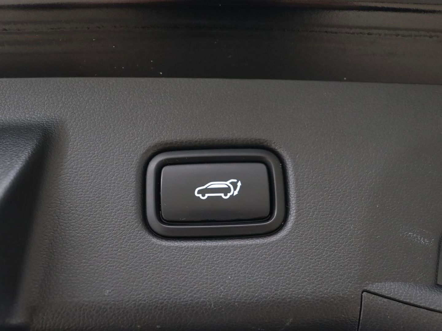 Hyundai Tucson 1.6 T-GDI PHEV N Line Sky 4WD | Panoramadak | Leder/Alcantara | Stoelverwarming | Camera | Carplay | Stuurverwarming | Keyless | Full LED | Navigatie | 19'' lichtmetalen velgen | Plug In