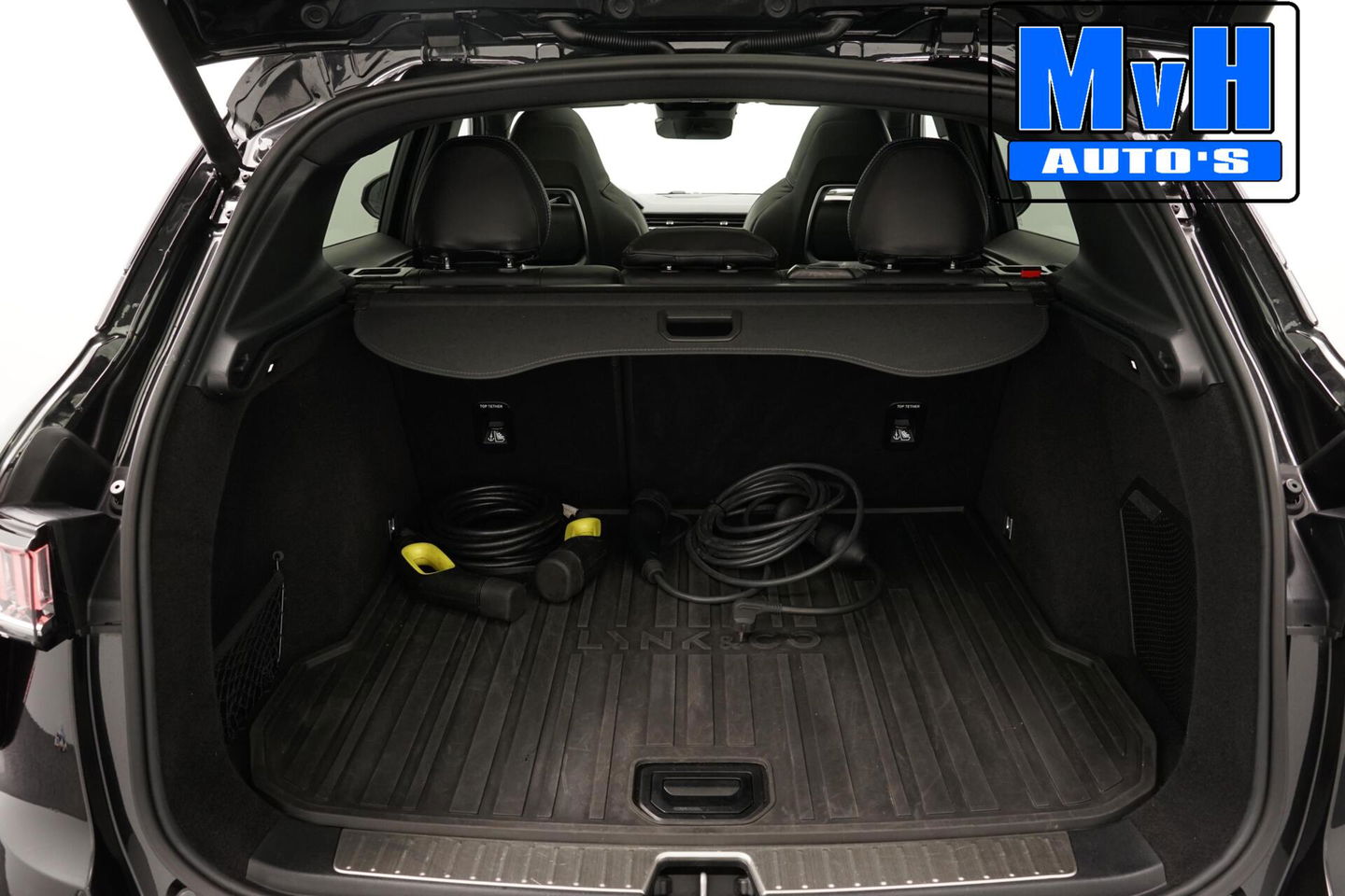 Lynk & Co 01 1.5 Hybride|FULL BLACK XL|ZWARTE.HEMEL|LEER|NAP