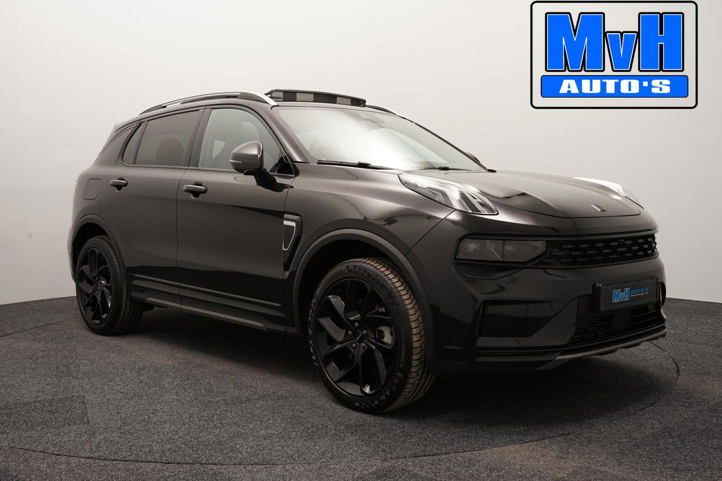 Lynk & Co 01 1.5 Hybride|FULL BLACK XL|ZWARTE.HEMEL|LEER|NAP