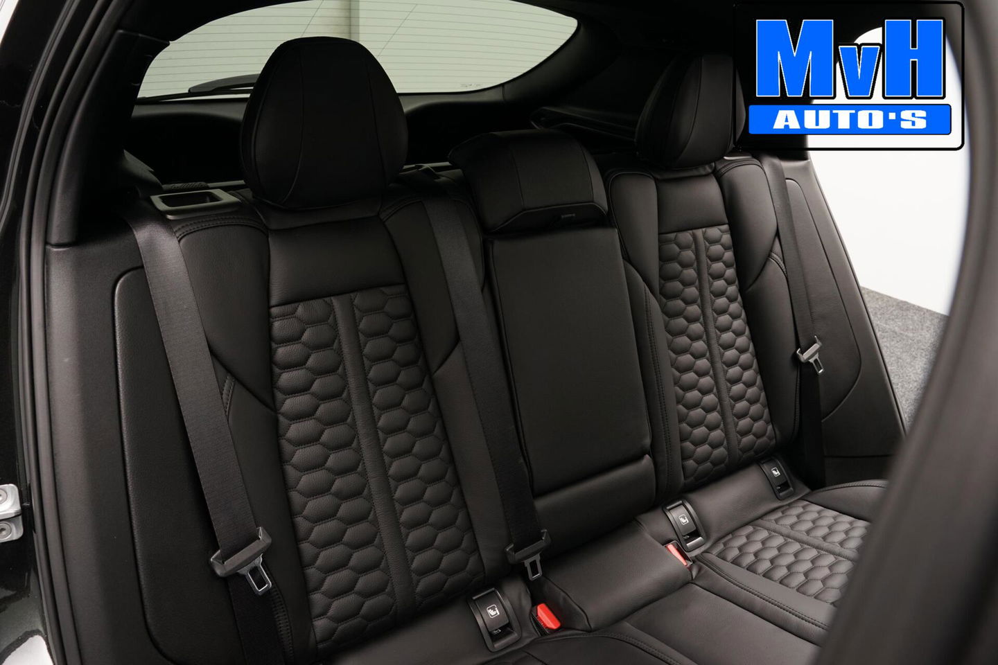 Lynk & Co 01 1.5 Hybride|LEER|FULL BLACK XL|360°CAM|NAP