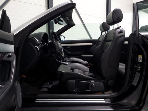 Audi A4 Cabriolet 2.0 TFSI S-Line "Automaat" Leer Xenon Stoelverwarming Bose Cruise-control Youngtimer in uniek mooie staat!