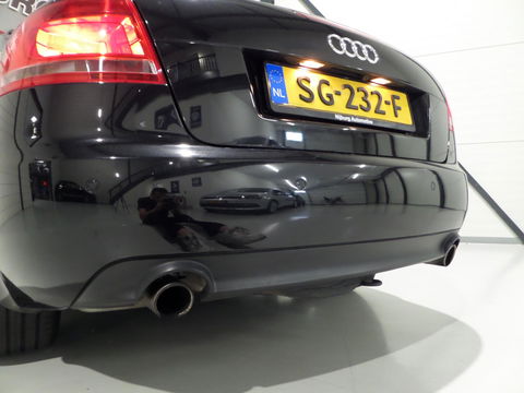 Audi A4 Cabriolet 2.0 TFSI S-Line "Automaat" Leer Xenon Stoelverwarming Bose Cruise-control Youngtimer in uniek mooie staat!