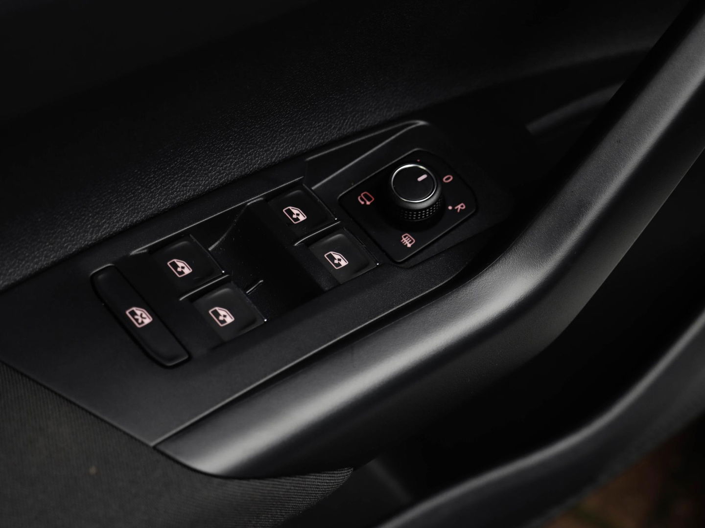 Volkswagen Polo 1.0 TSI 116pk DSG Highline Business R-Line 3x Pano 17'' LMV