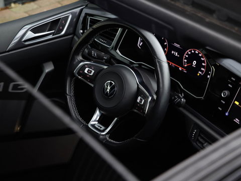 Volkswagen Polo 1.0 TSI 116pk DSG Highline Business R-Line 3x Pano 17'' LMV